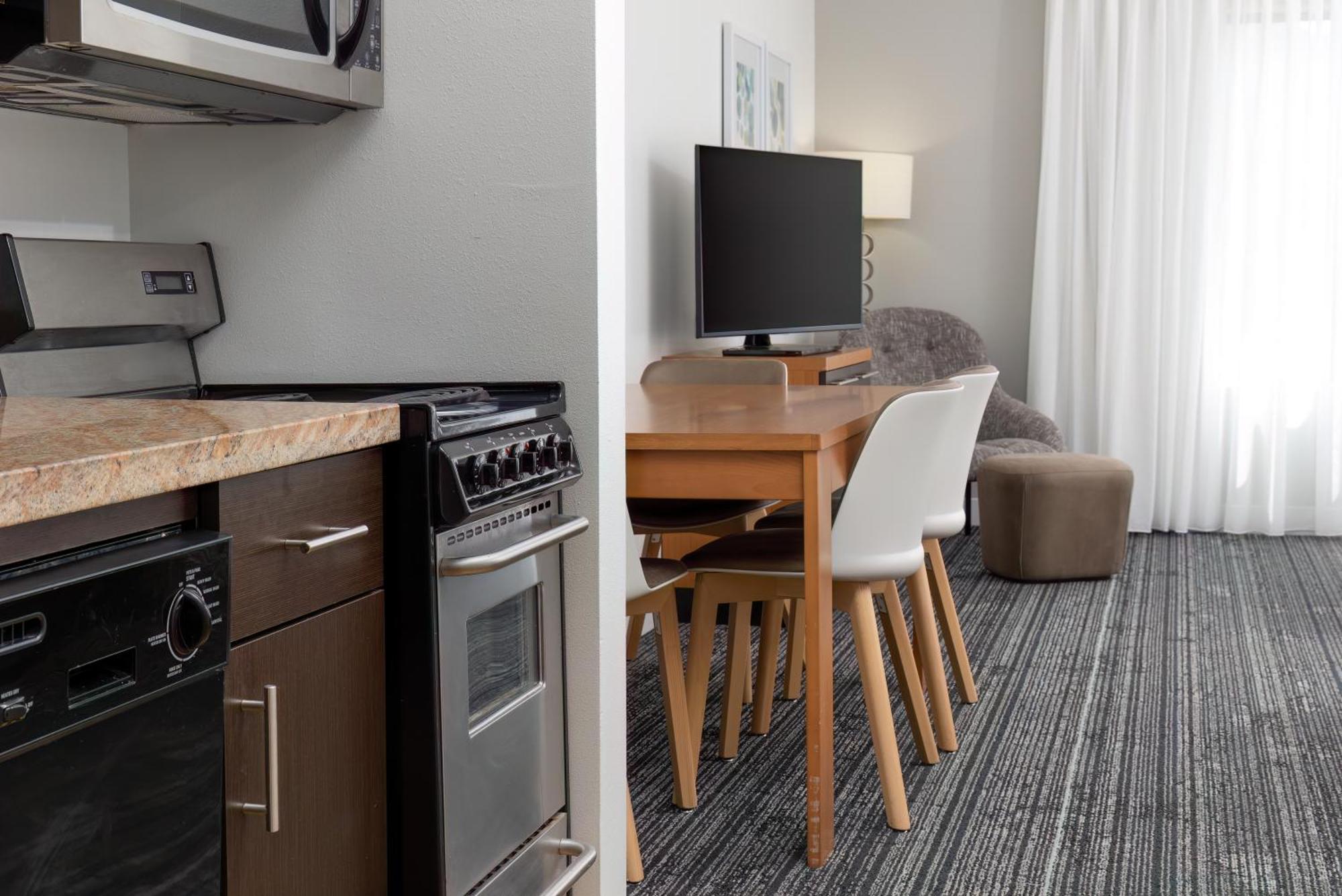 Towneplace Suites By Marriott Erie Kültér fotó